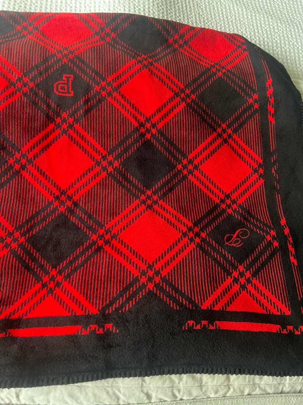 PINK Victoria's Secret Red and Black Plaid Throw Blanket - Picture 3 of 4